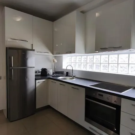 Mitropoleos Luxury *