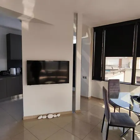 Mitropoleos Luxury Салоники