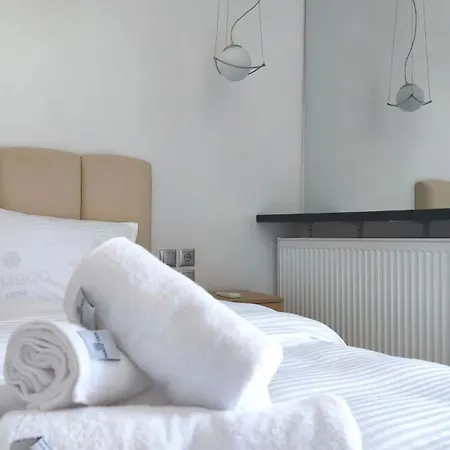 Mitropoleos Luxury *