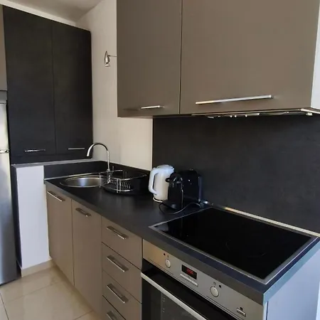 Mitropoleos Luxury *