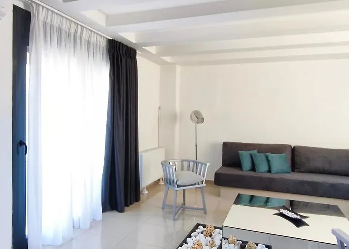 Mitropoleos Luxury *
