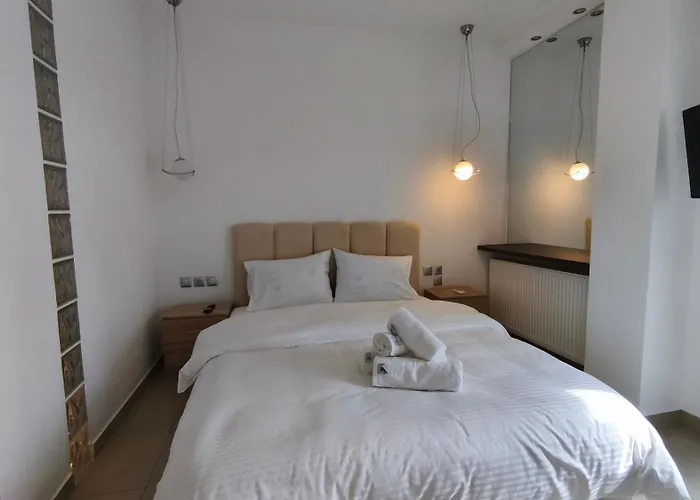 Daire Mitropoleos Luxury