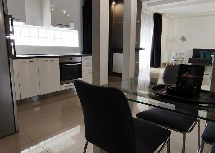 Mitropoleos Luxury Daire
