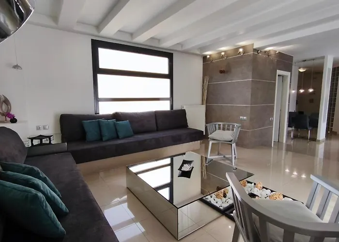 Daire Mitropoleos Luxury *
