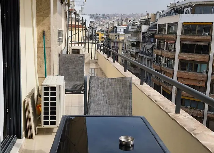 Mitropoleos Luxury Daire