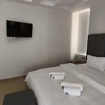 Mitropoleos Luxury