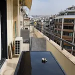 Mitropoleos Luxury Apartment